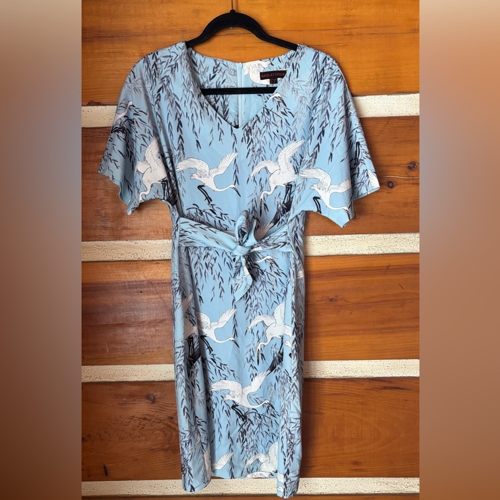 Superstition Blue Bird Print Dress • Tie Waist • Short Sleeve • Midi - Picture 6 of 10